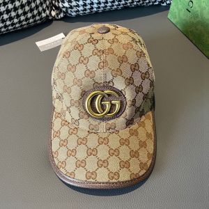 Gucci Baseball Hat GG Supreme Canvas Khaki