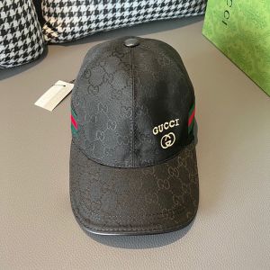 Gucci Baseball Hat with Logo and Web Stripe GG Supreme Canvas Black