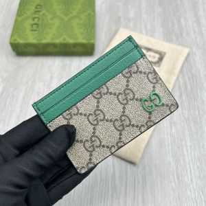 Gucci Card Case with GG Logo In GG Supreme Canvas Beige/Green