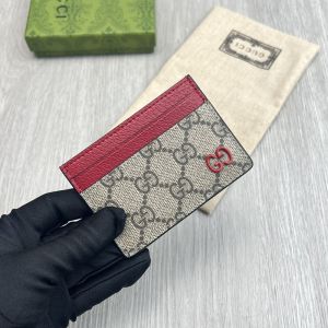 Gucci Card Case with GG Logo In GG Supreme Canvas Beige/Red