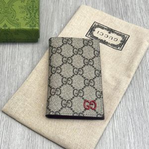 Gucci Medium Card Holder with GG Logo In GG Supreme Canvas Beige/Red