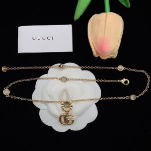Gucci Double G Mother Of Pearl Necklace In Gold