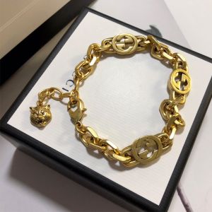 Gucci Double G Tiger Head Bracelets In Gold
