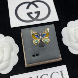 Gucci Enamel Butterfly Ring In Silver