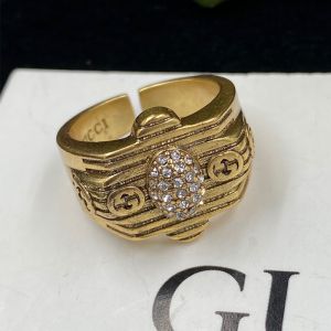 Gucci Interlocking G Crystal Ring In Gold