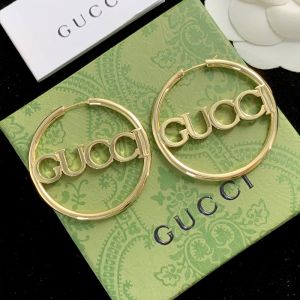 Gucci Letter Round Earrings In Gold