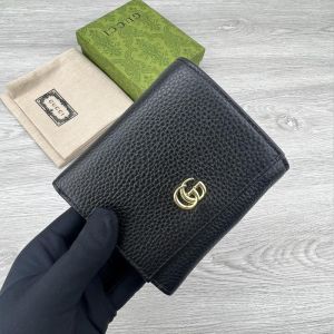 Gucci Medium Marmont Flap Wallet In Textured Leather Black