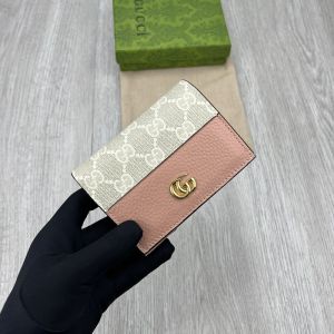Gucci Small Marmont Compact Wallet In GG Supreme Canvas and Textured Leather Apricot/Pink
