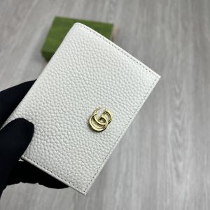 Gucci Small Marmont Compact Wallet In Textured Leather White/Blue