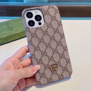 Gucci Ophidia iPhone Case with Double G In GG Supreme Canvas Beige